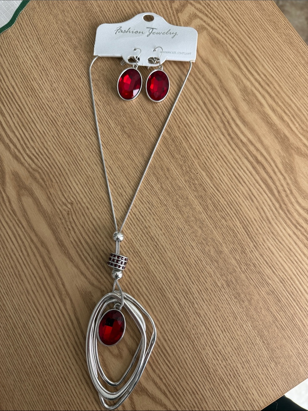 Fashion Jewelry Red Crystal Pendant Necklace & Earring Set